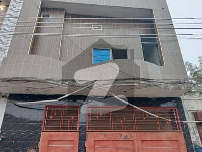 نیو ملتان ملتان میں 4 کمروں کا 5 مرلہ مکان 1.25 کروڑ میں برائے فروخت۔