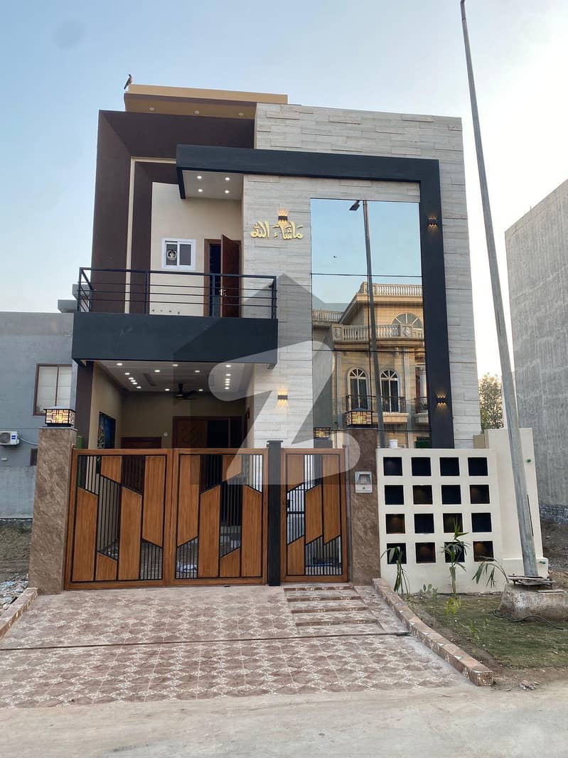 House For Sale Near Park & Mosque House For Sale Near Park & Mosque
