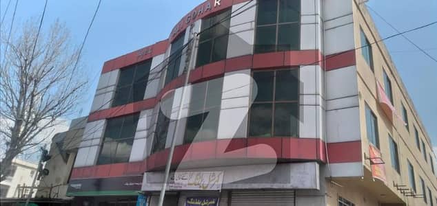 مین مانسہرہ روڈ ایبٹ آباد میں 1 کنال عمارت 12.0 لاکھ میں کرایہ پر دستیاب ہے۔