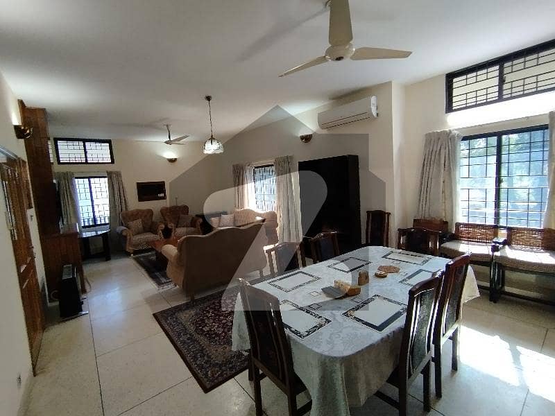 ای ۔ 7 اسلام آباد میں 3 کمروں کا 2 کنال بالائی پورشن 3.0 لاکھ میں کرایہ پر دستیاب ہے۔ ای ۔ 7 اسلام آباد میں 3 کمروں کا 2 کنال بالائی پورشن 3.0 لاکھ میں کرایہ پر دستیاب ہے۔