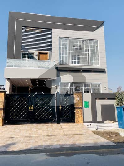 3 Bedrooms 5 Marla Luxury Brand New House for Sale in Bahria Orchard Lahore