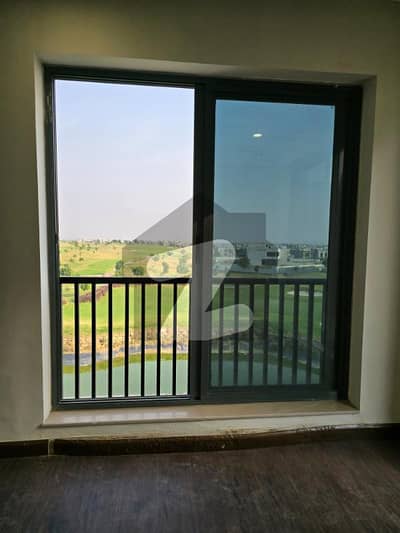 ایٹین کشمیر ہائی وے,اسلام آباد میں 5 کمروں کا 13 مرلہ فلیٹ 14.0 کروڑ میں برائے فروخت۔