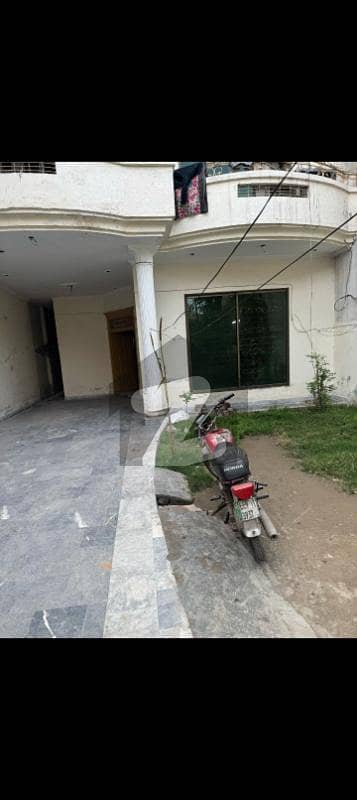 سبزہ زار سکیم لاہور میں 2 کمروں کا 10 مرلہ زیریں پورشن 55.0 ہزار میں کرایہ پر دستیاب ہے۔