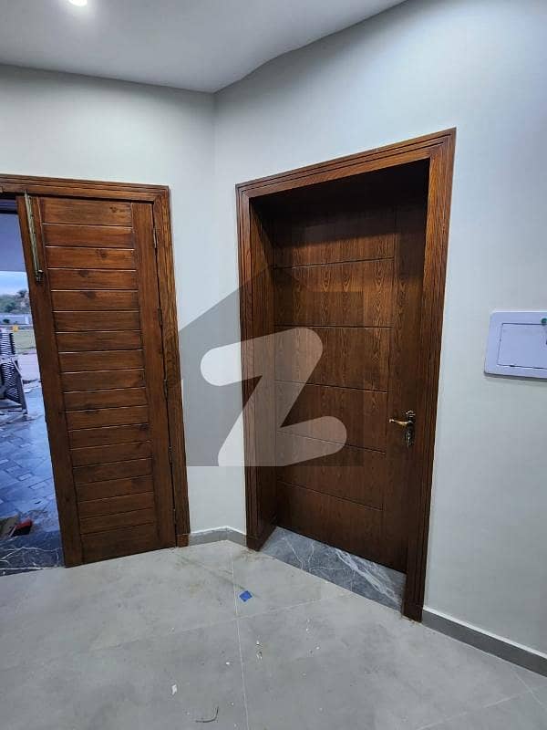 بحریہ ٹاؤن فیز 8 ۔ بلاک ڈی بحریہ ٹاؤن فیز 8,بحریہ ٹاؤن راولپنڈی,راولپنڈی میں 5 کمروں کا 10 مرلہ مکان 1.4 لاکھ میں کرایہ پر دستیاب ہے۔ بحریہ ٹاؤن فیز 8 ۔ بلاک ڈی بحریہ ٹاؤن فیز 8,بحریہ ٹاؤن راولپنڈی,راولپنڈی میں 5 کمروں کا 10 مرلہ مکان 1.4 لاکھ میں کرایہ پر دستیاب ہے۔