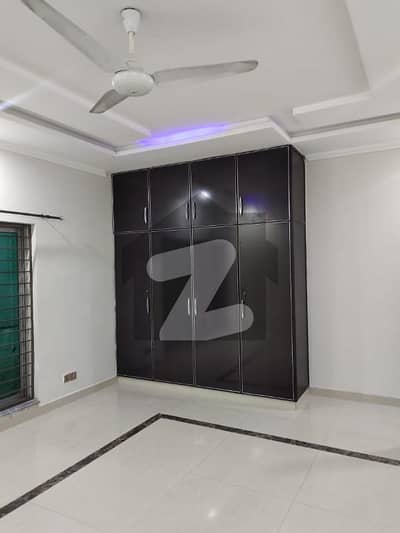 5 MARLA BEAUTIFUL HOUSE AVAILABLE FOR RENT IN DHA RAHBER 11