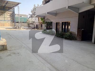 سندھ انڈسٹریل ٹریڈنگ اسٹی - ایس آئی ٹی ای کراچی میں 15 کنال گودام 28.0 لاکھ میں کرایہ پر دستیاب ہے۔
