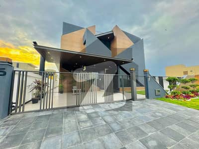 Premium 1 Kanal Luxury Ultra-Modern Designer House For Sale Close To Defence Raya Premium 1 Kanal Luxury Ultra-Modern Designer House For Sale Close To Defence Raya