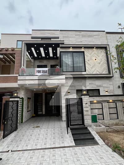 5 Marla House For Sale In Sector D Bahria Town Lahore