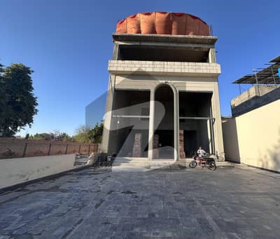 Purpose Built Outlet Commercial 1 Kanal Ground and Mezzanine Building Available for Rent in between Multi National Brands Purpose Built Outlet Commercial 1 Kanal Ground and Mezzanine Building Available for Rent in between Multi National Brands