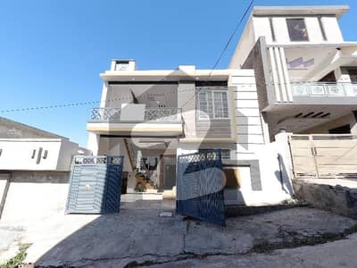 Good Location 6 Marla House For sale In Airport Housing Society
