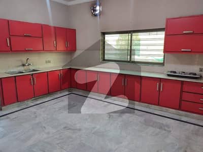 INDEPENDENT UPPER PORTION AVAILABLE FOR RENT IN BANI GALA