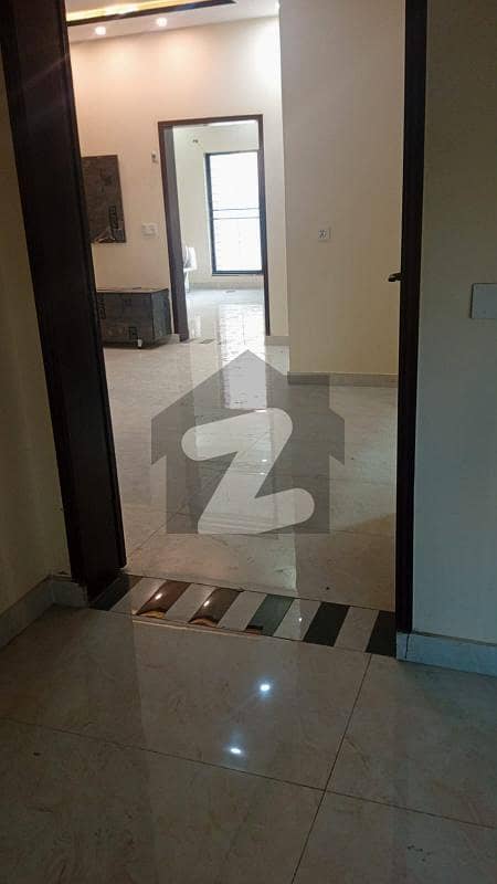 10 MARLLA UPER PORTION FOR RENT 10 MARLLA UPER PORTION FOR RENT