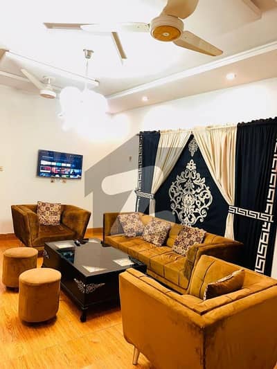 بحریہ ٹاؤن فیز 7 بحریہ ٹاؤن راولپنڈی,راولپنڈی میں 3 کمروں کا 10 مرلہ بالائی پورشن 1.1 لاکھ میں کرایہ پر دستیاب ہے۔