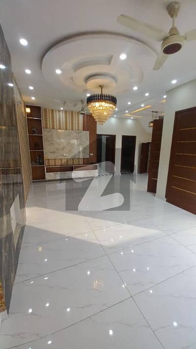 5 Marla Brand New Luxurious House For sale in Park View City Lahore 5 Marla Brand New Luxurious House For sale in Park View City Lahore