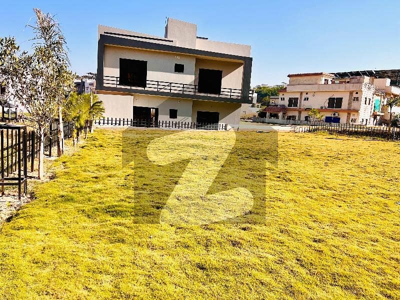 55 Marla Beautiful Designer House With Big Lawn 55 Marla Beautiful Designer House With Big Lawn