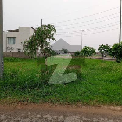 ڈی ایچ اے فیز 7 - بلاک ایکس فیز 7,ڈیفنس (ڈی ایچ اے),لاہور میں 1 کنال رہائشی پلاٹ 3.5 کروڑ میں برائے فروخت۔ ڈی ایچ اے فیز 7 - بلاک ایکس فیز 7,ڈیفنس (ڈی ایچ اے),لاہور میں 1 کنال رہائشی پلاٹ 3.5 کروڑ میں برائے فروخت۔