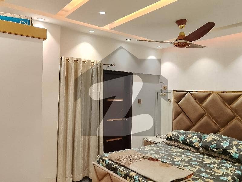Flat Available For Sale Gulshan-E-Iqbal Block 13 D2 3bed Drawing Dinning With Roof Flat Available For Sale Gulshan-E-Iqbal Block 13 D2 3bed Drawing Dinning With Roof