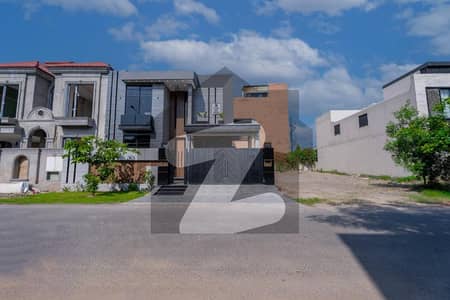 10 Marla Stylish Designer House For Rent Convenient Location Near Park & Market