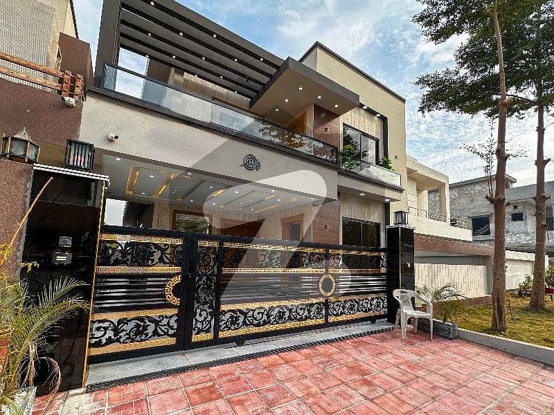 15 Marla Designer House For Sale 15 Marla Designer House For Sale