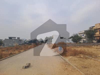 Plot For Sale KRL Society Near Roundabout