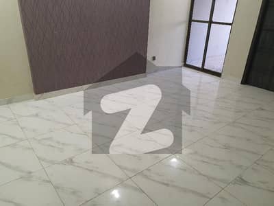 نارتھ ناظم آباد ۔ بلاک ایل نارتھ ناظم آباد,کراچی میں 4 کمروں کا 1 کنال مکان 9.75 کروڑ میں برائے فروخت۔