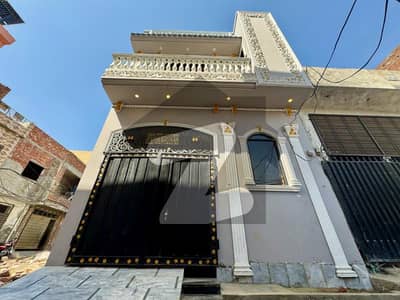 حاجی پارک بیدیاں روڈ,لاہور میں 3 کمروں کا 2 مرلہ مکان 85.0 لاکھ میں برائے فروخت۔