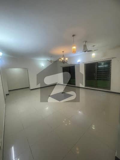 Ground Floor Well Maintained Near To Park Mosque Market Filtration Plant And Facilitation Centre Available For Sale With All Utilities Ground Floor Well Maintained Near To Park Mosque Market Filtration Plant And Facilitation Centre Available For Sale With All Utilities
