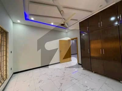7 Marla Brand New Non Furnished House Available For Rent