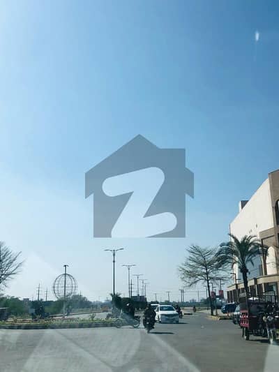 پیراگون سٹی لاہور میں 8 مرلہ عمارت 9.0 کروڑ میں برائے فروخت۔
