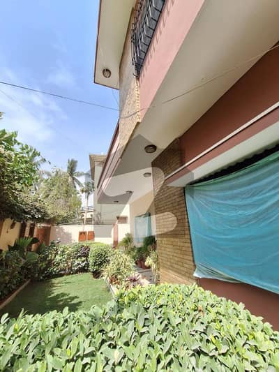 400 (sq. yd) Bangaow for Sale Near Darul-Sehat Hospital, Gulistan Juahar