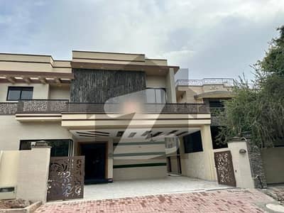 بحریہ ٹاؤن فیز 2 بحریہ ٹاؤن راولپنڈی,راولپنڈی میں 5 کمروں کا 1 کنال مکان 12.25 کروڑ میں برائے فروخت۔ بحریہ ٹاؤن فیز 2 بحریہ ٹاؤن راولپنڈی,راولپنڈی میں 5 کمروں کا 1 کنال مکان 12.25 کروڑ میں برائے فروخت۔