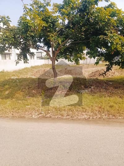 CORNER LOCATION 21.5 MARLA PLOT NO. 464 IN BLOCK-G NEAR WATEEN CHOWK & COMMERCIAL MARKET FOR SALE CORNER LOCATION 21.5 MARLA PLOT NO. 464 IN BLOCK-G NEAR WATEEN CHOWK & COMMERCIAL MARKET FOR SALE