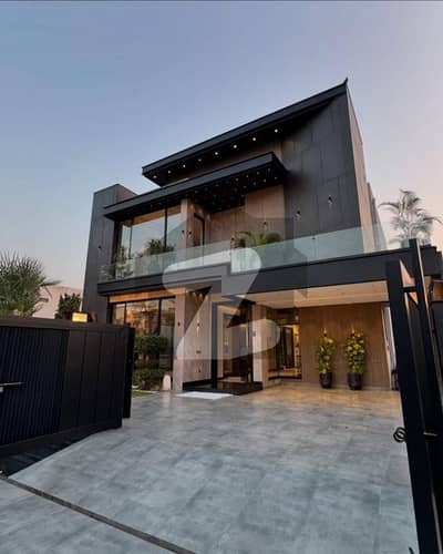 10 Marla Out Standing Modern House For Sale At Prime Location