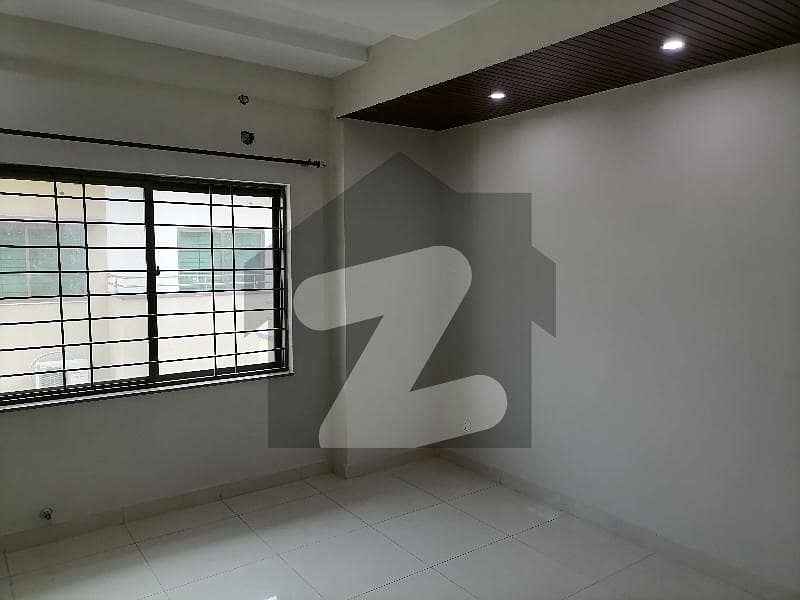 Centrally Located Flat Available In Askari 10 For Rent