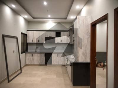 گلستانِِ جوہر ۔ بلاک 7 گلستانِ جوہر,کراچی میں 3 کمروں کا 10 مرلہ بالائی پورشن 78.0 ہزار میں کرایہ پر دستیاب ہے۔