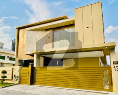 Luxurious One Kanal House With Basement At Prime Islamabad Location DHA DEFENCE PHASE 5