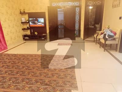 گلستانِِ جوہر ۔ بلاک 3 گلستانِ جوہر,کراچی میں 6 کمروں کا 10 مرلہ مکان 5.0 کروڑ میں برائے فروخت۔