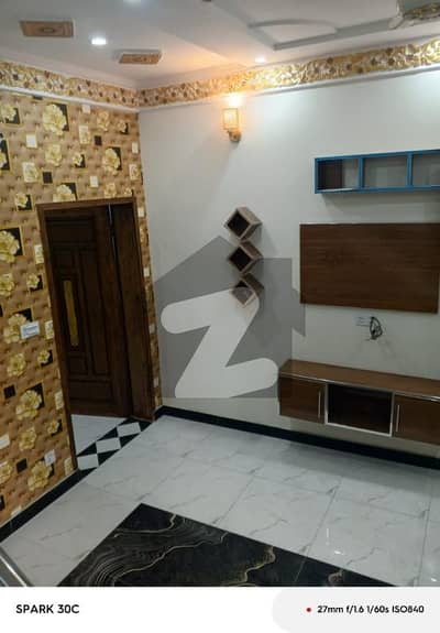 Upper Portion Available For Rent