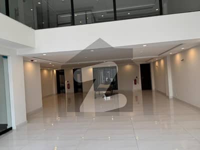 ڈی ایچ اے فیز 5 - ڈبل سی اے بلاک فیز 5,ڈیفنس (ڈی ایچ اے),لاہور میں 4 مرلہ دفتر 80.0 ہزار میں کرایہ پر دستیاب ہے۔