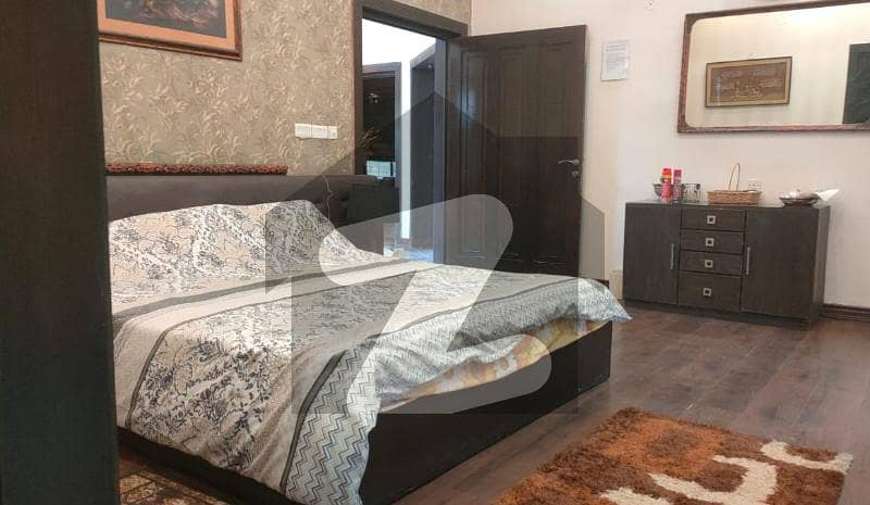 9 Kanal Luxurious Royal Farm House For Sale 9 Kanal Luxurious Royal Farm House For Sale
