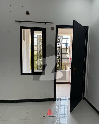 کراچی ایڈمنسٹریشن ایمپلائیز سوسائٹی جمشید ٹاؤن,کراچی میں 3 کمروں کا 9 مرلہ فلیٹ 3.25 کروڑ میں برائے فروخت۔