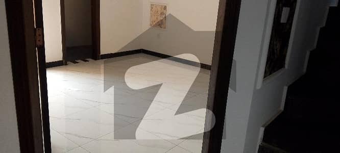 فارمانئیٹس ہاؤسنگ سکیم لاہور میں 2 کمروں کا 5 مرلہ بالائی پورشن 32.0 ہزار میں کرایہ پر دستیاب ہے۔