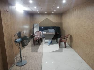 عزیز
