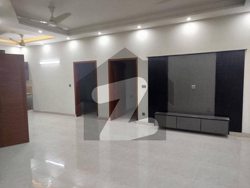 15 MARLA LOWER PORTION AVAILABLE FOR RENT IN C3 SOCIETY 15 MARLA LOWER PORTION AVAILABLE FOR RENT IN C3 SOCIETY