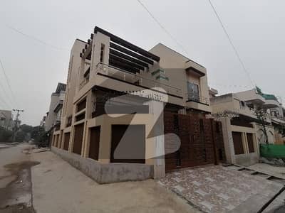 سبزہ زار سکیم ۔ بلاک این سبزہ زار سکیم,لاہور میں 6 کمروں کا 10 مرلہ مکان 4.25 کروڑ میں برائے فروخت۔ سبزہ زار سکیم ۔ بلاک این سبزہ زار سکیم,لاہور میں 6 کمروں کا 10 مرلہ مکان 4.25 کروڑ میں برائے فروخت۔