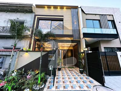 پارک ویو سٹی لاہور میں 3 کمروں کا 4 مرلہ مکان 1.12 کروڑ میں برائے فروخت۔