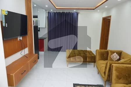 500 Square Feet Flat In Stunning Bahria Town - Sector C Is Available For sale 500 Square Feet Flat In Stunning Bahria Town - Sector C Is Available For sale