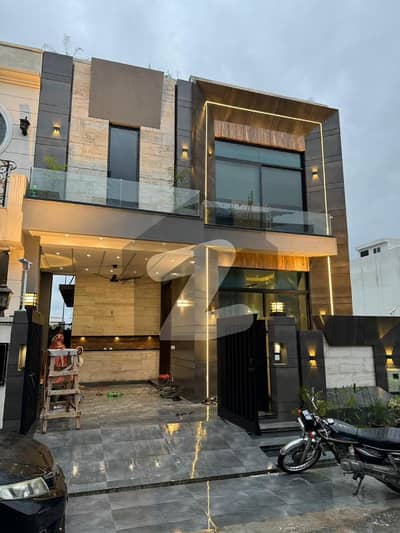 5 Marla Residential House For Sale In BB Block LDA Approved With Gas, 24/7 Security System Nearby Market, School and Mosque 5 Marla Residential House For Sale In BB Block LDA Approved With Gas, 24/7 Security System Nearby Market, School and Mosque