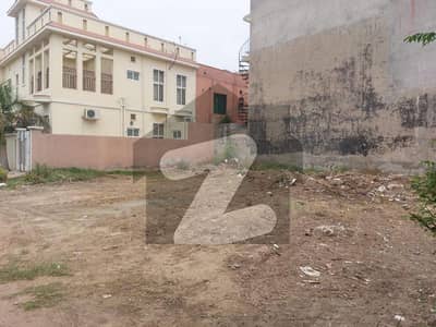 Phase-1 J2 10-Marla Corner Plot For Sale 85 Sq Feet Extra Paid Hot Location Phase-1 J2 10-Marla Corner Plot For Sale 85 Sq Feet Extra Paid Hot Location