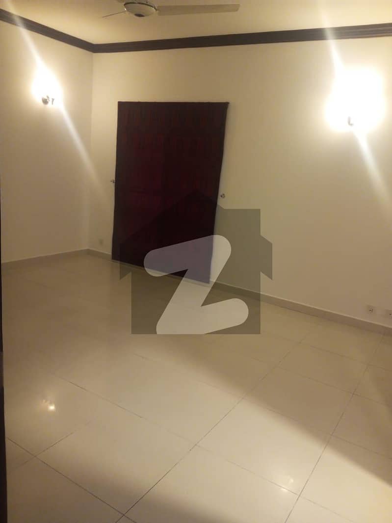 Elegant Apartment For Sale In Karakoram Enclave 1F-11 Islamabad Elegant Apartment For Sale In Karakoram Enclave 1F-11 Islamabad
